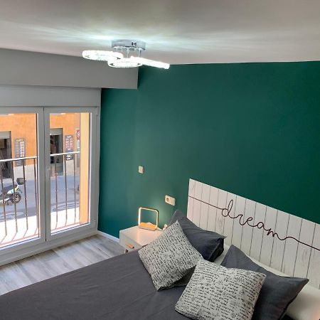 Madrid Villa Suites Aquamarina ภายนอก รูปภาพ